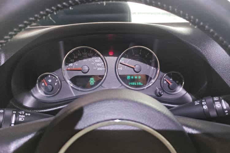 Used Jeep Wrangler 2015 3.0L Sahara Four-Door Comfort Edition Instrument Cluster