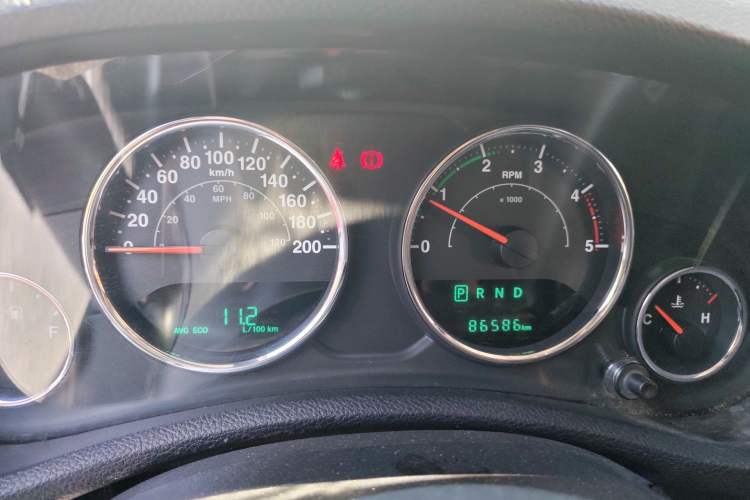 Used Jeep Wrangler 2015 2.8TD Sahara Four-Door Comfort Edition Instrument Cluster