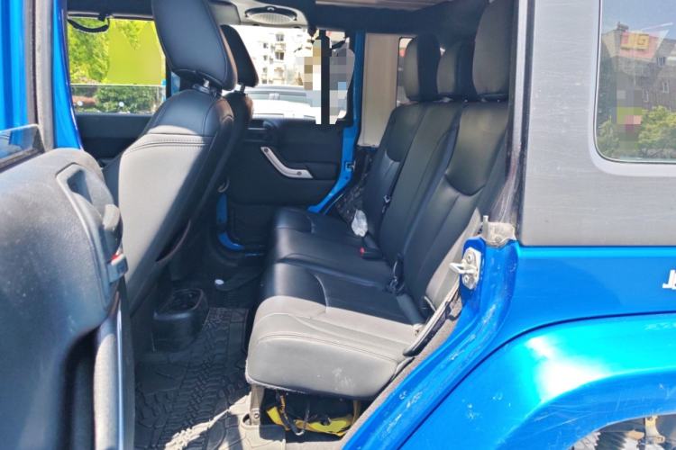 Used Jeep Wrangler 2015 2.8TD Sahara Four-Door Comfort Edition Left Rear Seat