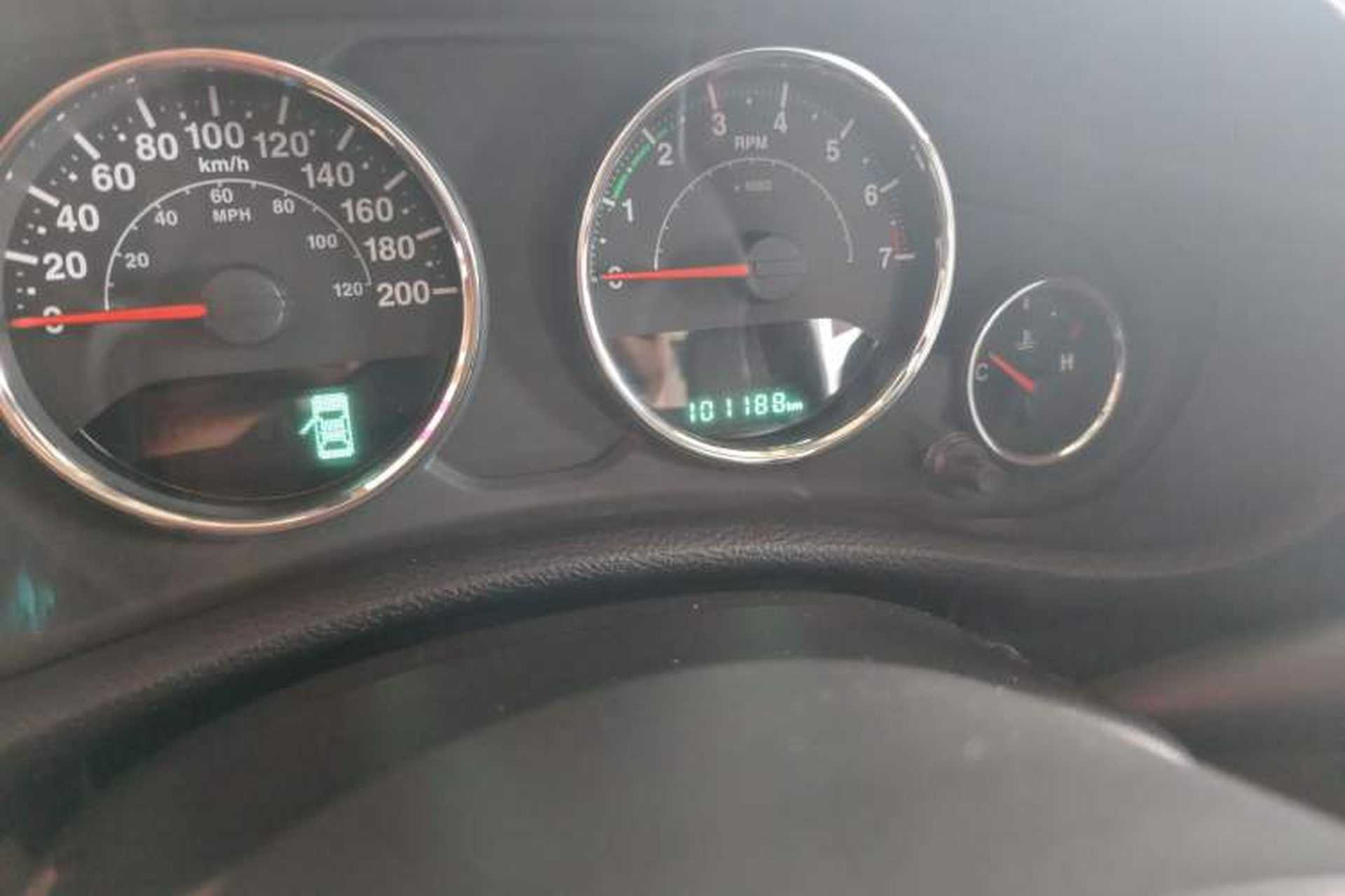 Used Jeep Wrangler 2015 3.0L Sahara Four-Door Comfort Edition Odometer Close Up