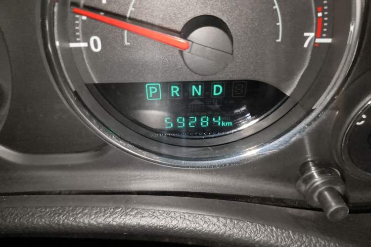 Used Jeep Wrangler 2015 3.6L Rubicon Four-Door Comfort Edition Odometer Close Up