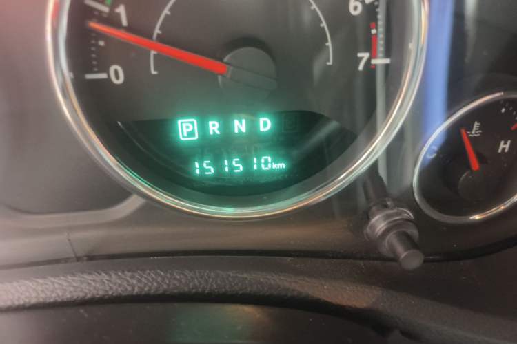 Used Jeep Wrangler 2015 3.6L Rubicon Four-Door Comfort Edition Odometer Close Up