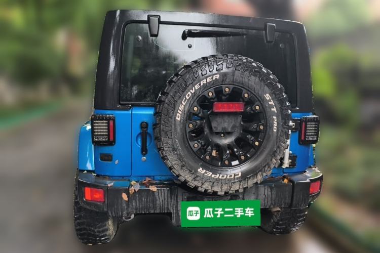 Used Jeep Wrangler 2015 3.0L Sahara Four-Door Comfort Edition Rear