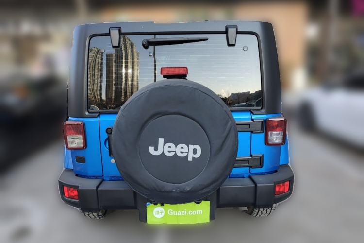 Used Jeep Wrangler 2015 3.0L Sahara Four-Door Edition Rear