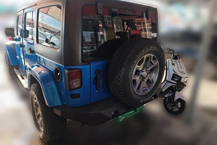 Used Jeep Wrangler 2015 3.0L Sahara Four-Door Comfort Edition Rear
