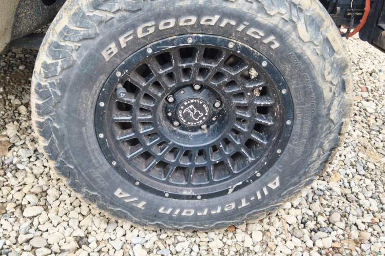 Used Jeep Wrangler 2015 2.8TD Sahara Four-Door Comfort Edition Right Front Wheel Hub