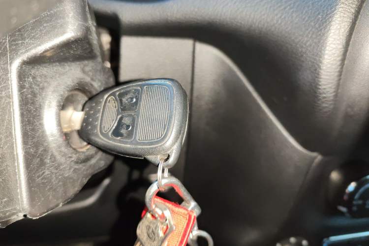 Used Jeep Wrangler 2015 3.0L Sahara Four-Door Edition Vehicle Key