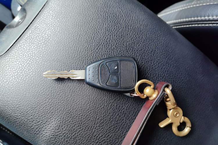 Used Jeep Wrangler 2015 3.0L Sahara Four-Door Comfort Edition Vehicle Key
