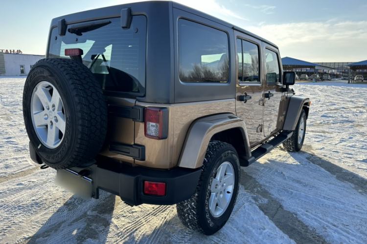 Used Jeep Wrangler 2015 2.8TD Sahara Four-Door Comfort Edition Exterior 12
