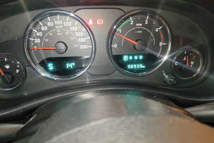 Used Jeep Wrangler 2015 2.8TD Sahara Four-Door Comfort Edition Odometer Close Up