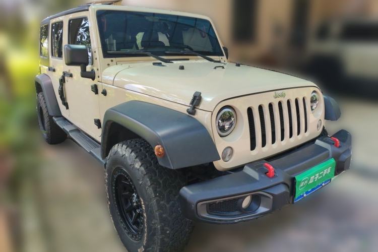Used Jeep Wrangler 2015 3.0L Sahara Four-Door Edition Front Right 45 Deg