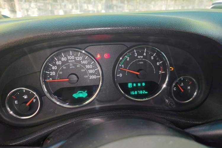 Used Jeep Wrangler 2015 3.0L Sahara Four-Door Edition Instrument Cluster