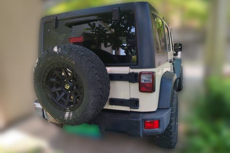 Used Jeep Wrangler 2015 3.0L Sahara Four-Door Edition Rear Right 45 Deg