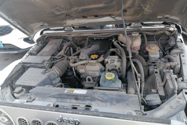 Used Jeep Wrangler 2015 2.8TD Sahara Four-Door Comfort Edition Engine Bay