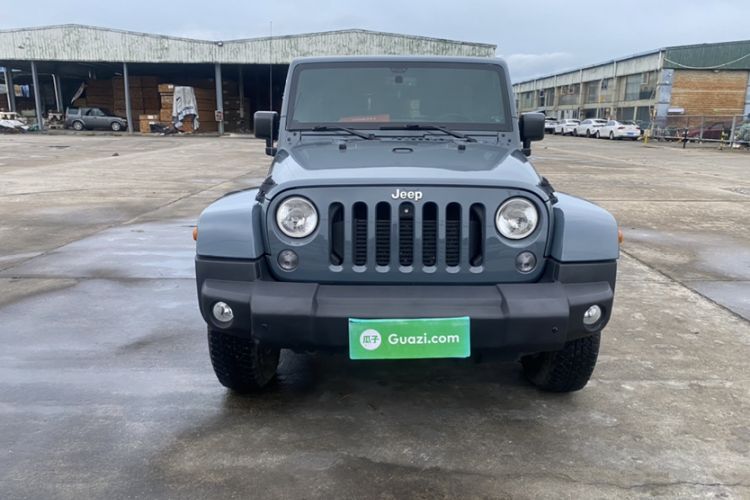 Used Jeep Wrangler 2015 2.8TD Sahara Four-Door Comfort Edition Exterior 1