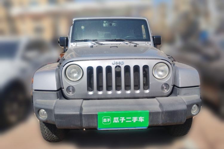 Used Jeep Wrangler 2015 3.0L Sahara Four-Door Comfort Edition Front