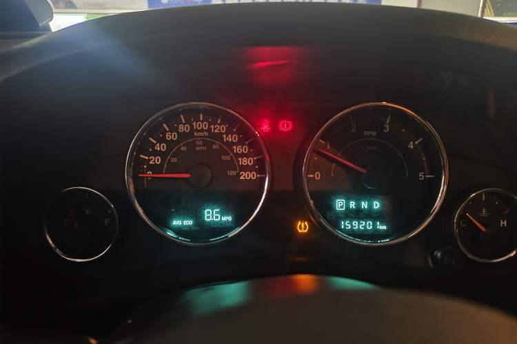 Used Jeep Wrangler 2015 2.8TD Sahara Four-Door Comfort Edition Instrument Cluster