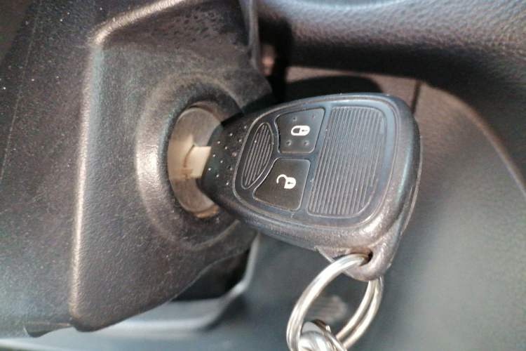 Used Jeep Wrangler 2015 2.8TD Sahara Four-Door Comfort Edition Vehicle Key