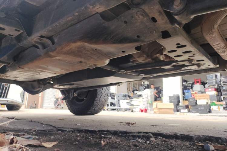 Used Jeep Wrangler 2015 3.0L Sahara Four-Door Comfort Edition Chassis Front Right