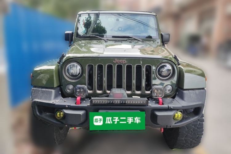 Used Jeep Wrangler 2015 3.0L Sahara Four-Door Comfort Edition Front