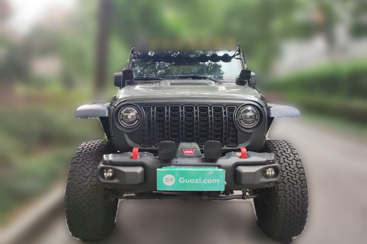 Used Jeep Wrangler 2015 3.6L Rubicon Four-Door Comfort Edition Front