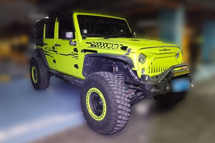 Used Jeep Wrangler 2015 3.0L Sahara Four-Door Comfort Edition Front Right 45 Deg