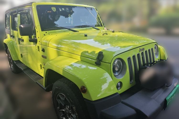 Used Jeep Wrangler 2015 3.0L Sahara Four-Door Comfort Edition Front Right 45 Deg