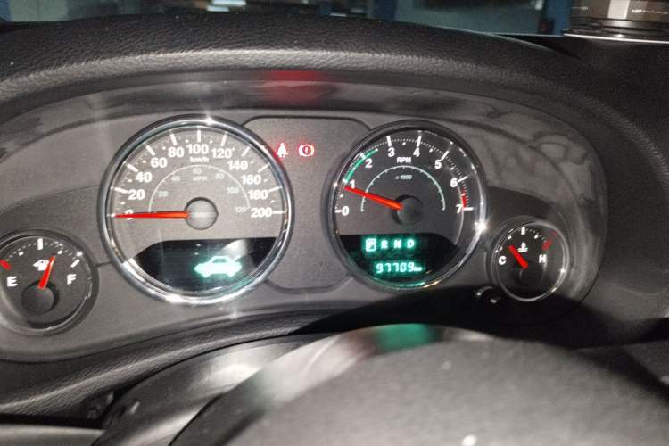 Used Jeep Wrangler 2015 3.0L Sahara Four-Door Comfort Edition Instrument Cluster