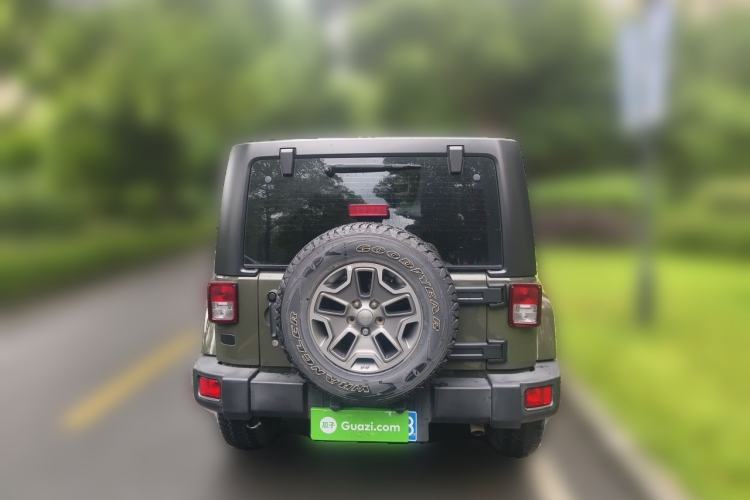 Used Jeep Wrangler 2015 3.0L Sahara Four-Door Comfort Edition Rear