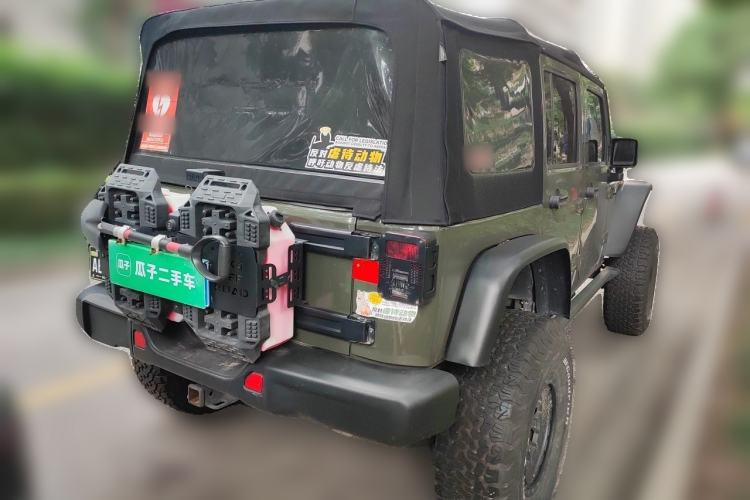 Used Jeep Wrangler 2015 3.6L Rubicon Four-Door Comfort Edition Rear Right 45 Deg