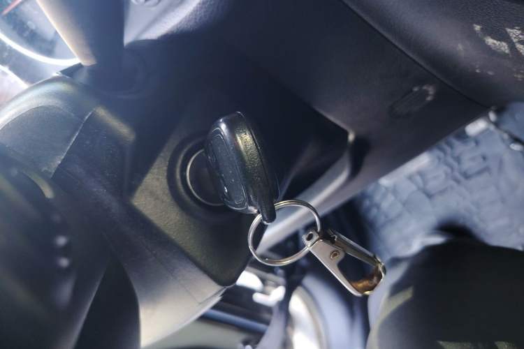 Used Jeep Wrangler 2015 3.6L Rubicon Two-Door Comfort Edition Vehicle Key