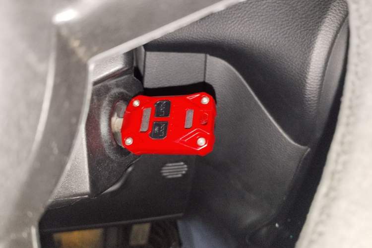 Used Jeep Wrangler 2015 3.0L Sahara Four-Door Comfort Edition Vehicle Key