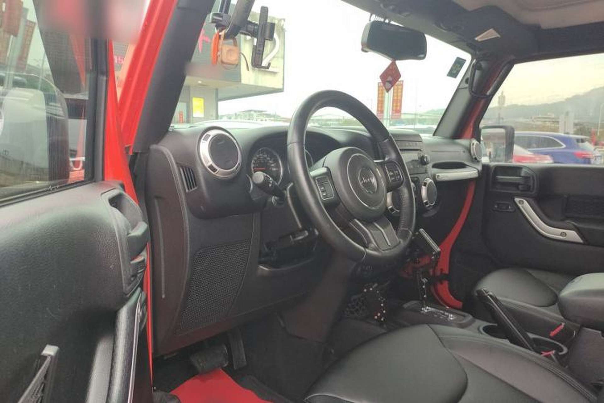 Used Jeep Wrangler 2015 2.8TD Sahara Four-Door Edition Driver Seat