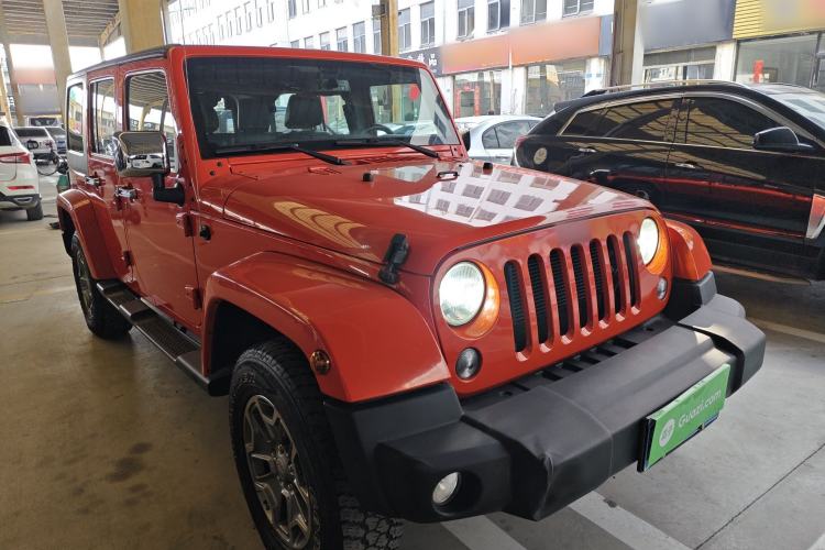 Used Jeep Wrangler 2015 3.0L Sahara Four-Door Edition Exterior 1