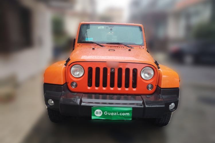 Used Jeep Wrangler 2015 3.0L Sahara Four-Door Edition Front