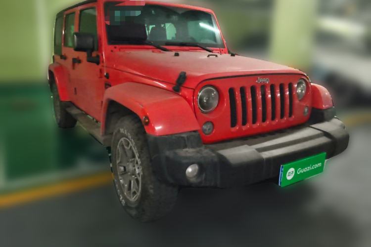 Used Jeep Wrangler 2015 3.0L Sahara Four-Door Comfort Edition Front Right 45 Deg