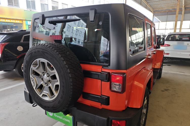 Used Jeep Wrangler 2015 3.0L Sahara Four-Door Edition Rear Right 45 Deg