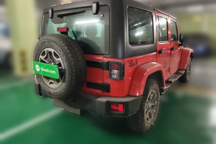 Used Jeep Wrangler 2015 3.0L Sahara Four-Door Comfort Edition Rear Right 45 Deg
