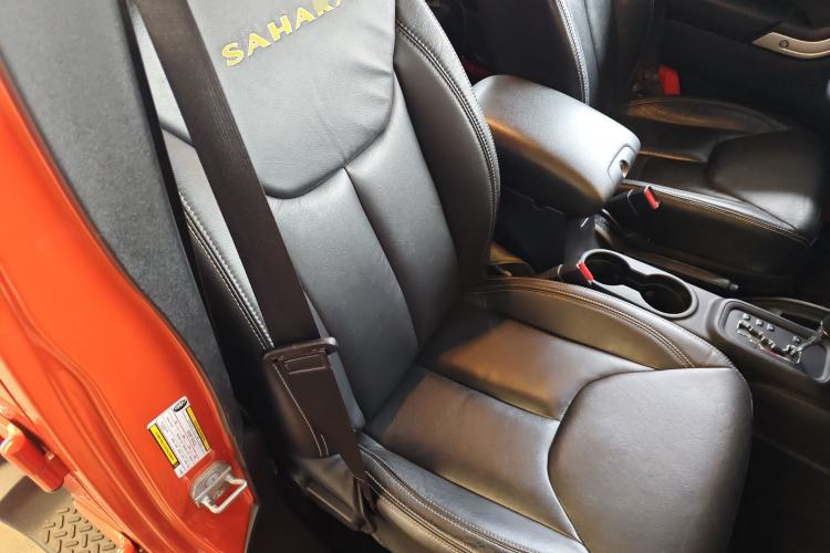 Used Jeep Wrangler 2015 3.0L Sahara Four-Door Edition Right Front Seat