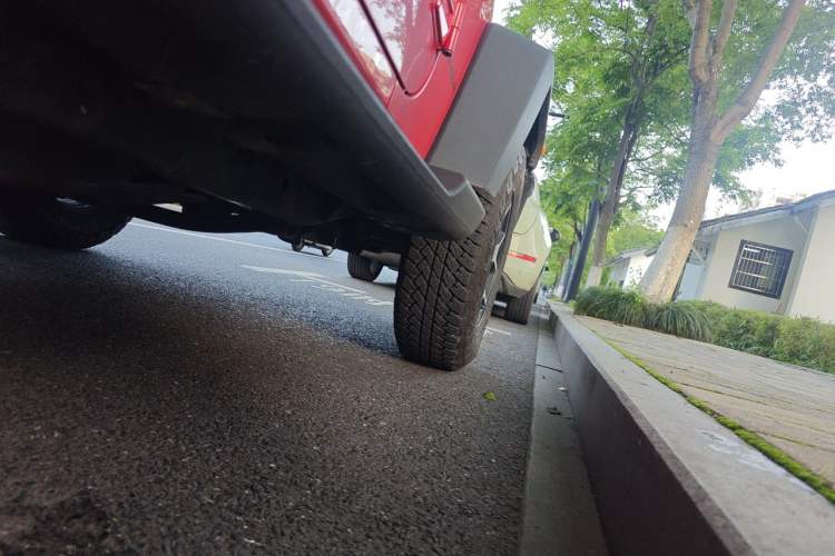 Used Jeep Wrangler 2015 3.6L Rubicon Two-Door Comfort Edition Chassis Rear Right