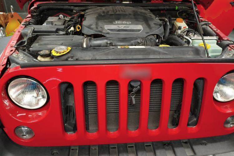 Used Jeep Wrangler 2015 3.6L Rubicon Two-Door Comfort Edition Engine Bay