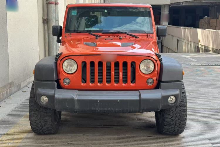 Used Jeep Wrangler 2015 2.8TD Sahara Four-Door Edition Exterior 1