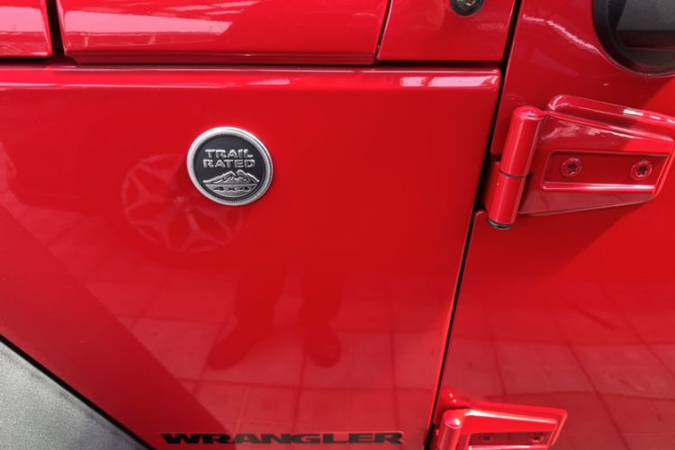 Used Jeep Wrangler 2015 3.6L Rubicon Two-Door Comfort Edition Exterior 4