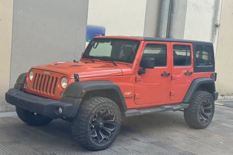 Used Jeep Wrangler 2015 2.8TD Sahara Four-Door Edition Exterior 5