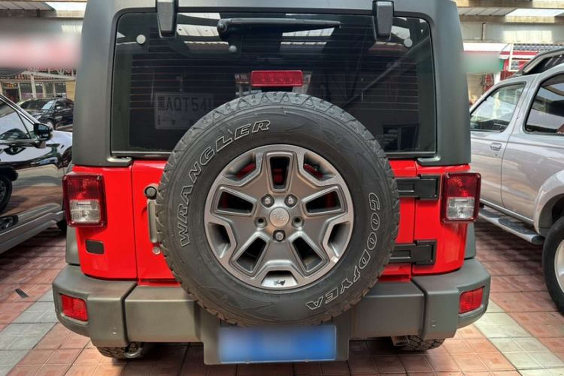 Used Jeep Wrangler 2015 3.6L Rubicon Two-Door Comfort Edition Exterior 6