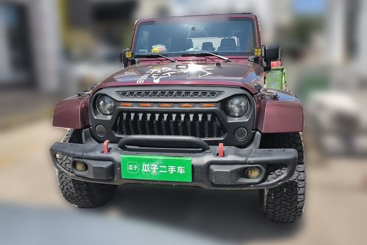 Used Jeep Wrangler 2015 3.0L Sahara Four-Door Edition Front