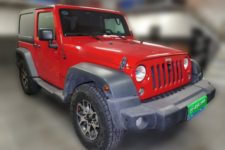 Used Jeep Wrangler 2015 3.6L Rubicon Two-Door Comfort Edition Front Right 45 Deg