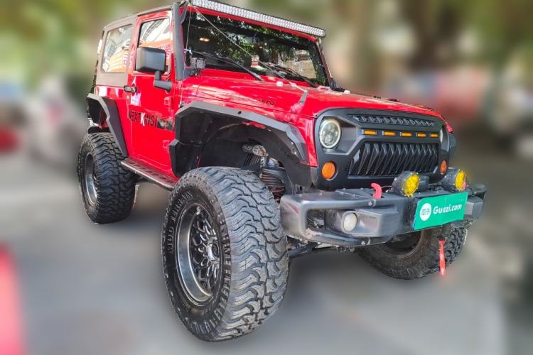 Used Jeep Wrangler 2015 3.6L Rubicon Two-Door Comfort Edition Front Right 45 Deg
