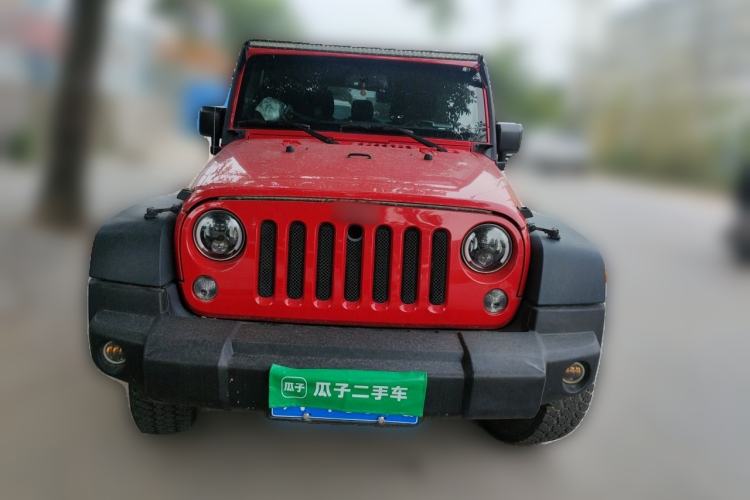 Used Jeep Wrangler 2015 3.6L Rubicon Four-Door Comfort Edition Front