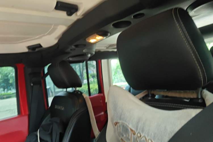 Used Jeep Wrangler 2015 3.0L Sahara Four-Door Comfort Edition Headliner